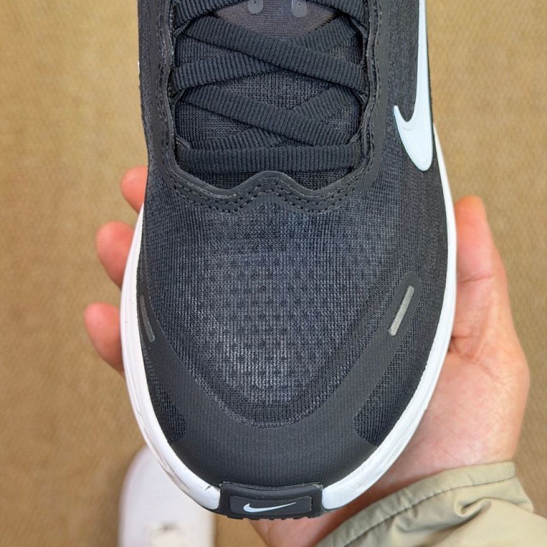 Nike ZoomX Invincible Run Flyknit 3 Men's Running Shoes Black White DR2615-001 Cushioned Comfort Road Running Trainers