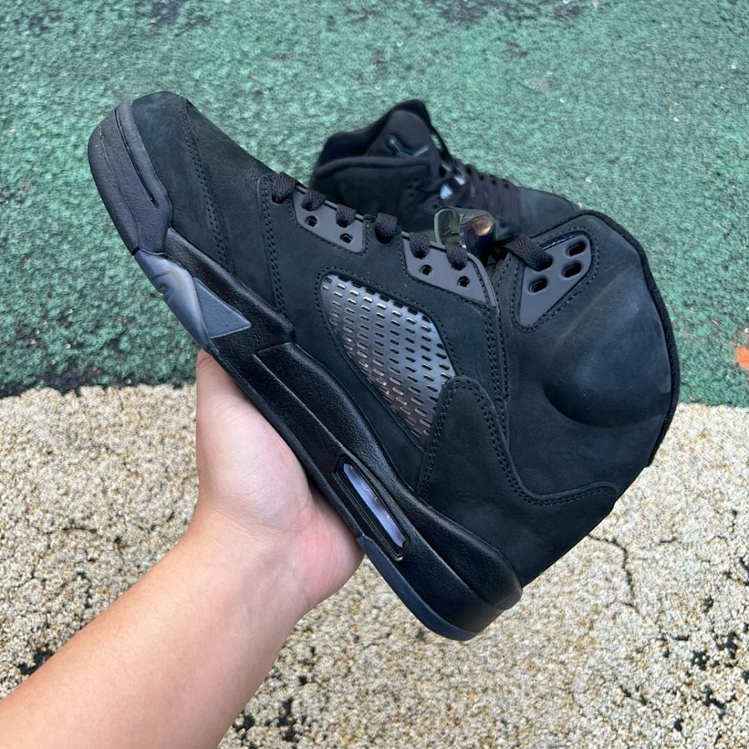 Air Jordan 5 Retro Black Cat CU6675-006 Men's Shoes Triple Black Stealth Premium Nubuck Basketball Sneakers