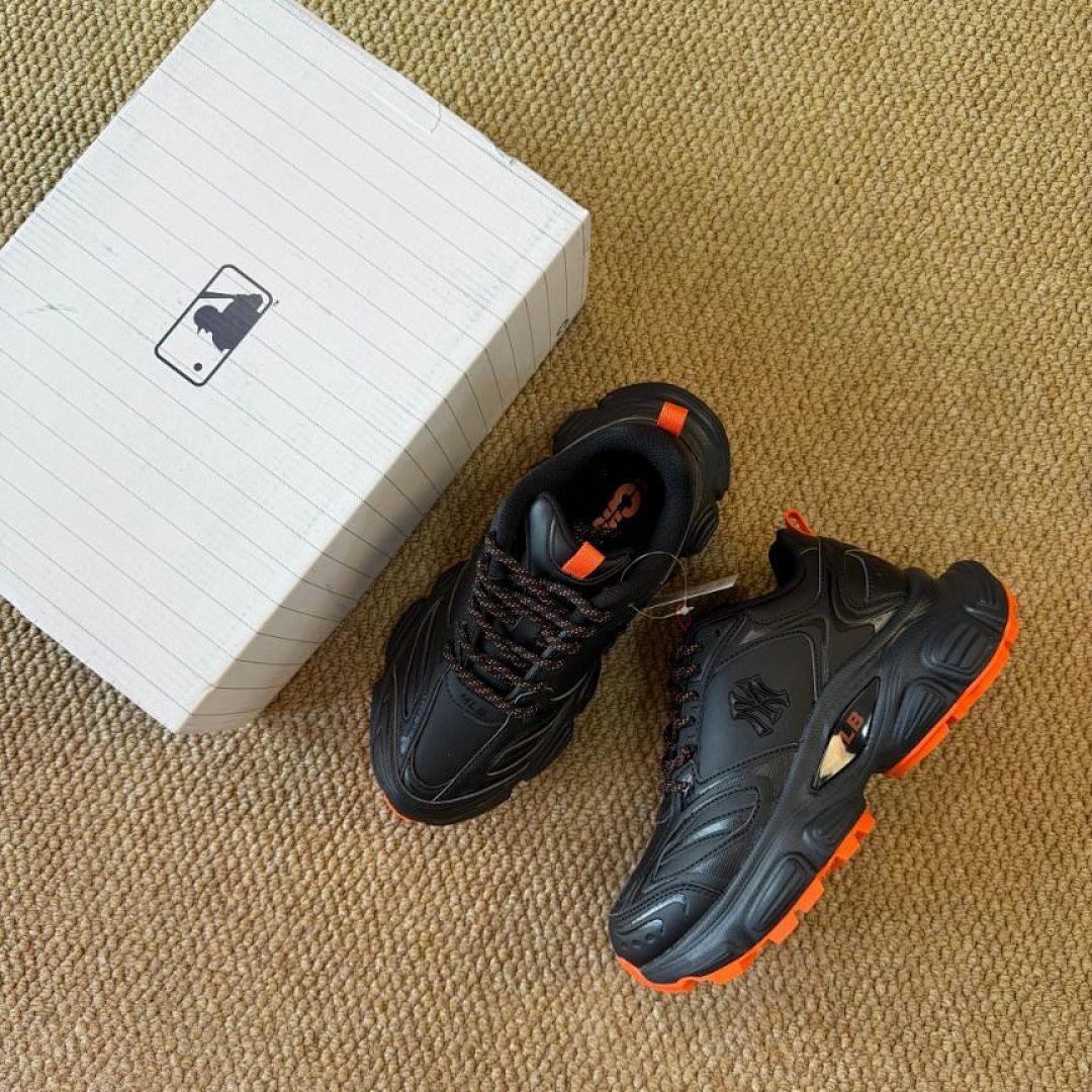 MLB Big Ball Chunky P New York Yankees Black Orange Trainers Sneakers Shoes 3ASXCL01N-50BKS