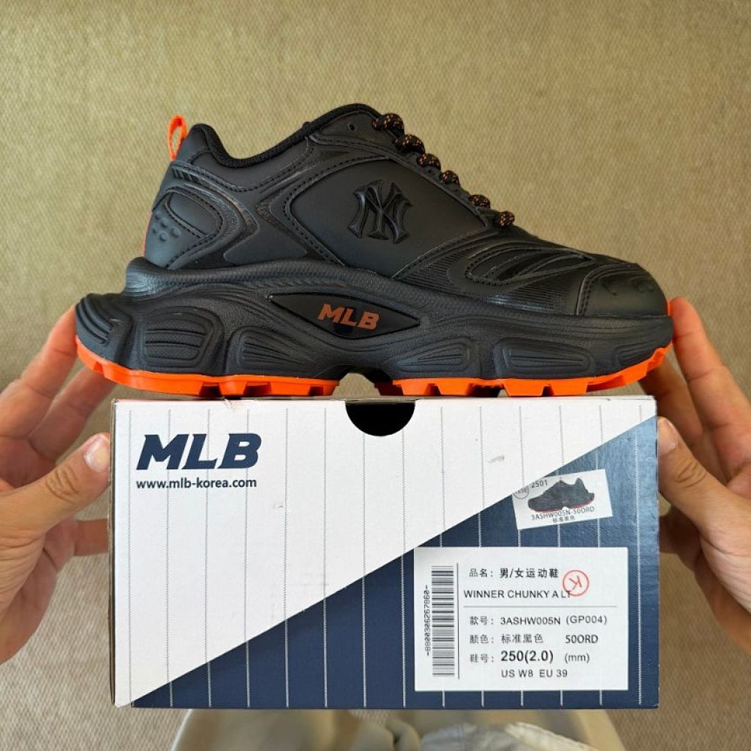 MLB Big Ball Chunky P New York Yankees Black Orange Trainers Sneakers Shoes 3ASXCL01N-50BKS