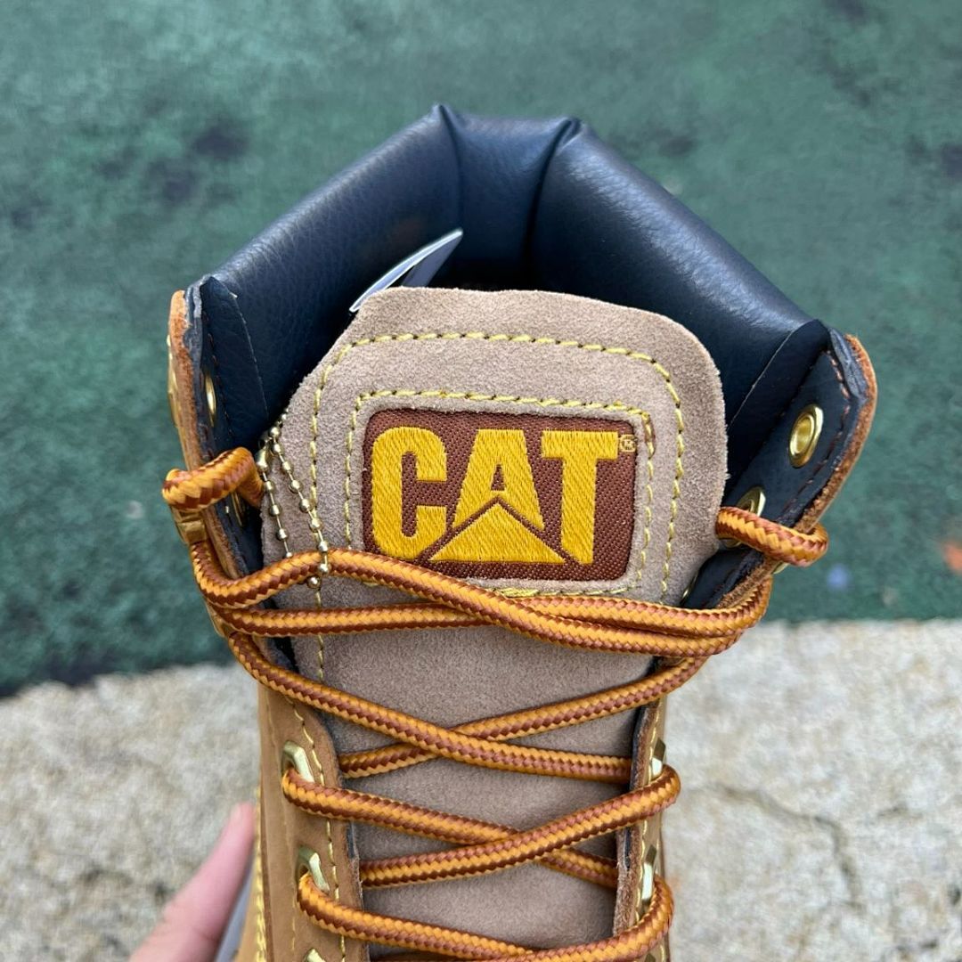 Caterpillar Men's Colorado Classic Work Boots Honey Reset with Bulldozer Logo