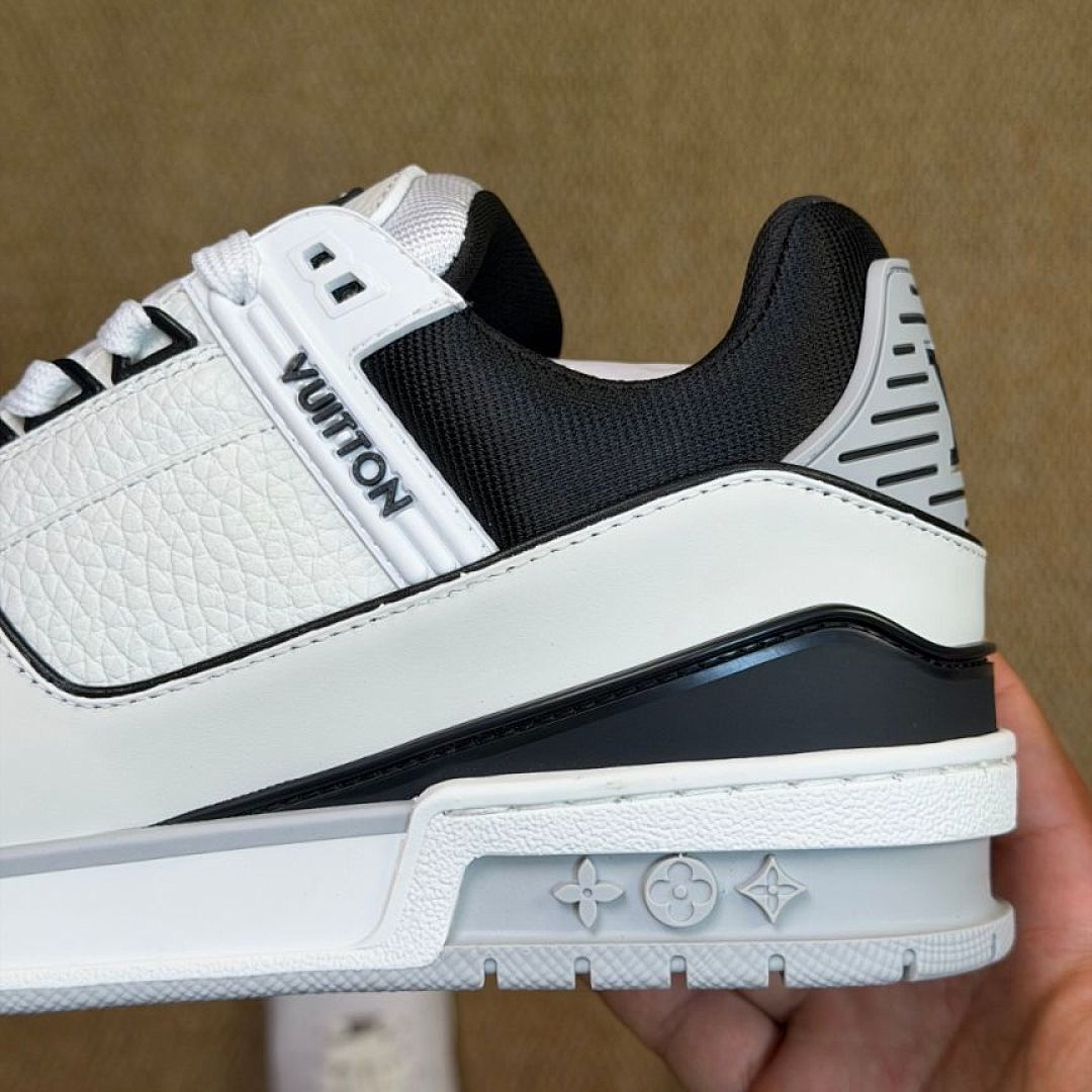 Louis Vuitton LV Trainer Sneaker White Black Grey Men's Luxury Designer Shoes