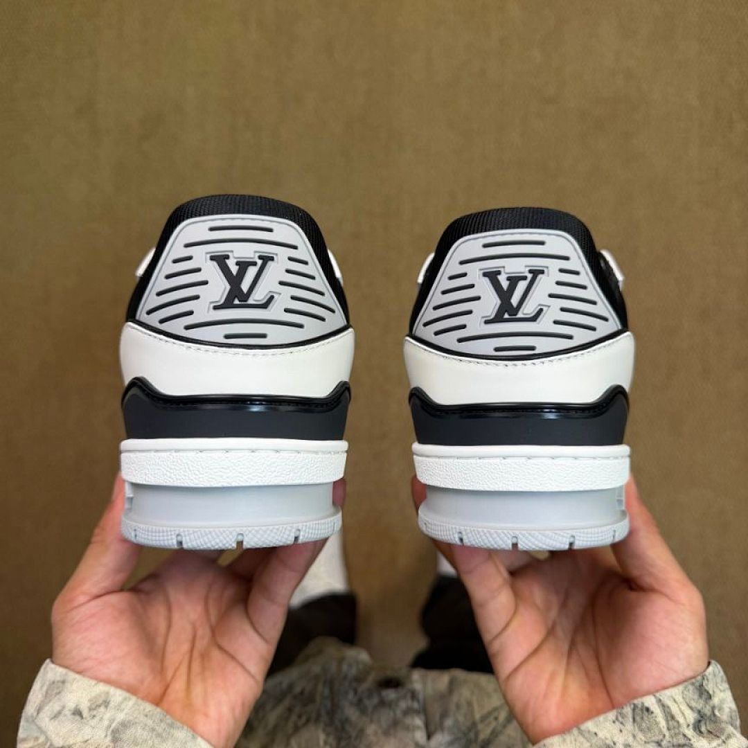 Louis Vuitton LV Trainer Sneaker White Black Grey Men's Luxury Designer Shoes