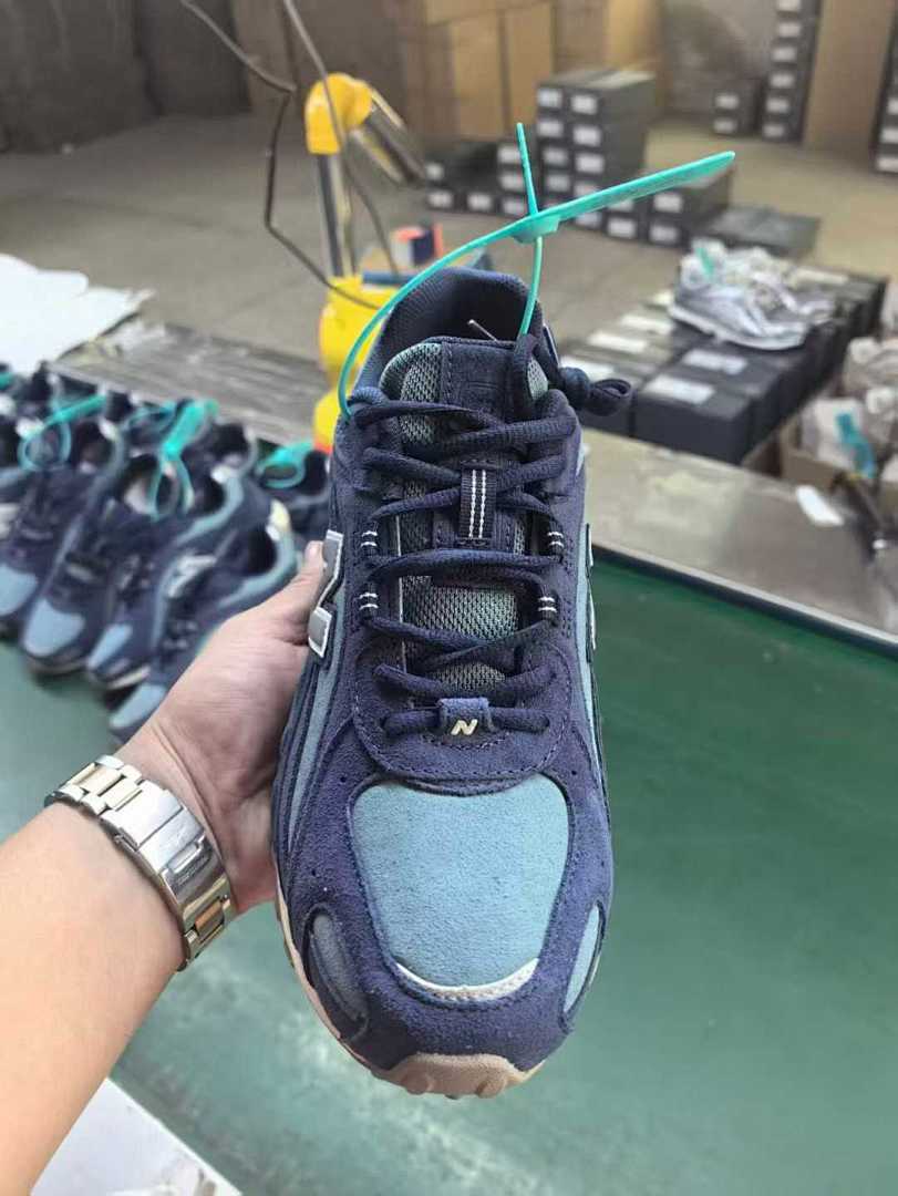 New Balance 204L Blue Teal Grey Cream Lifestyle Running Sneakers