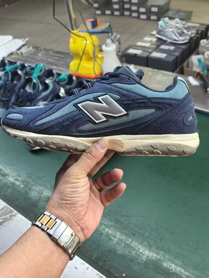New Balance 204L Blue Teal Grey Cream Lifestyle Running Sneakers