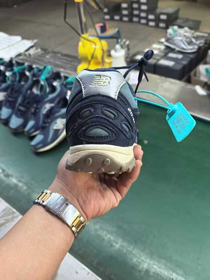 New Balance 204L Blue Teal Grey Cream Lifestyle Running Sneakers