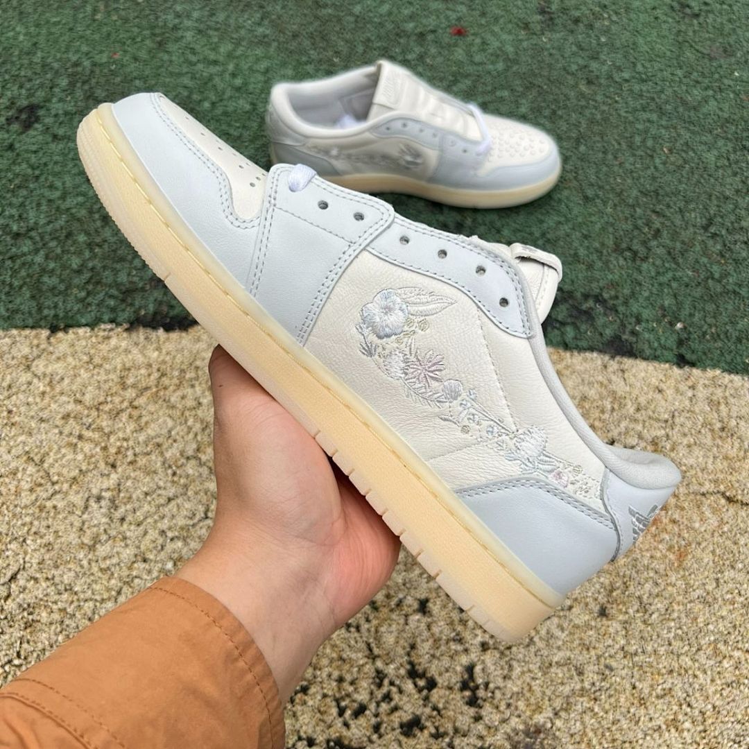 Air Jordan 1 Low OG Year of the Rabbit Sail Grey Fog DV1312-200 Men's Women's Lifestyle Sneakers