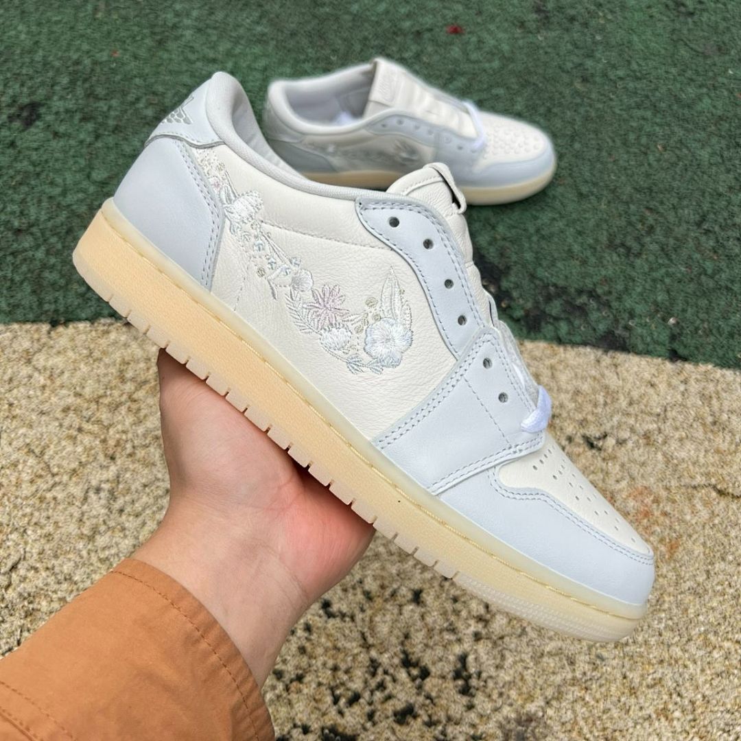 Air Jordan 1 Low OG Year of the Rabbit Sail Grey Fog DV1312-200 Men's Women's Lifestyle Sneakers