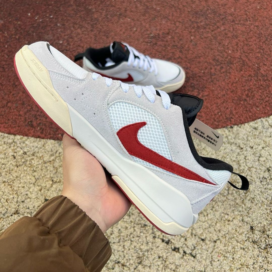 Jordan Max Aura 5 Men's Lifestyle Shoes White University Red Black Light Bone Sneakers DX8660-106