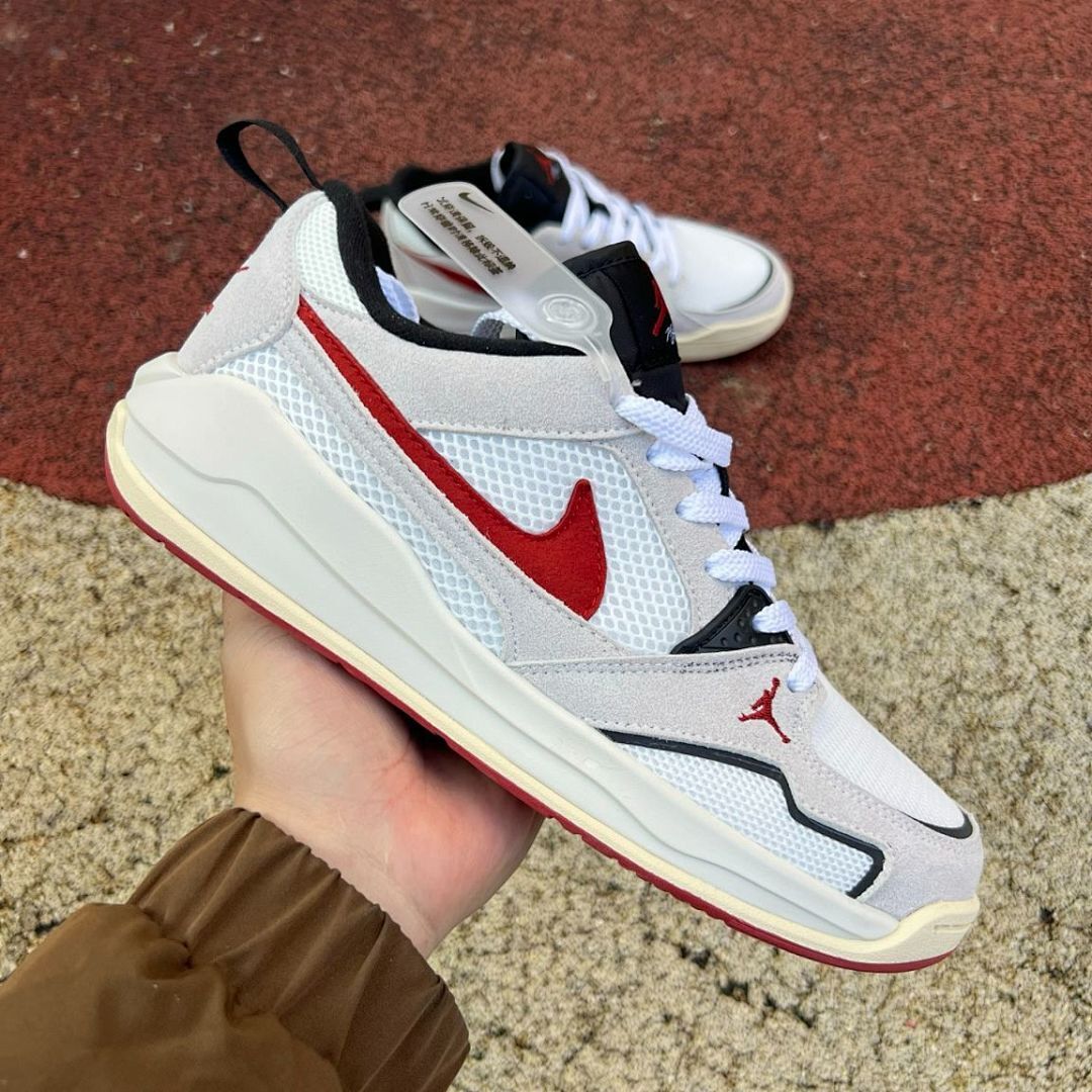 Jordan Max Aura 5 Men's Lifestyle Shoes White University Red Black Light Bone Sneakers DX8660-106