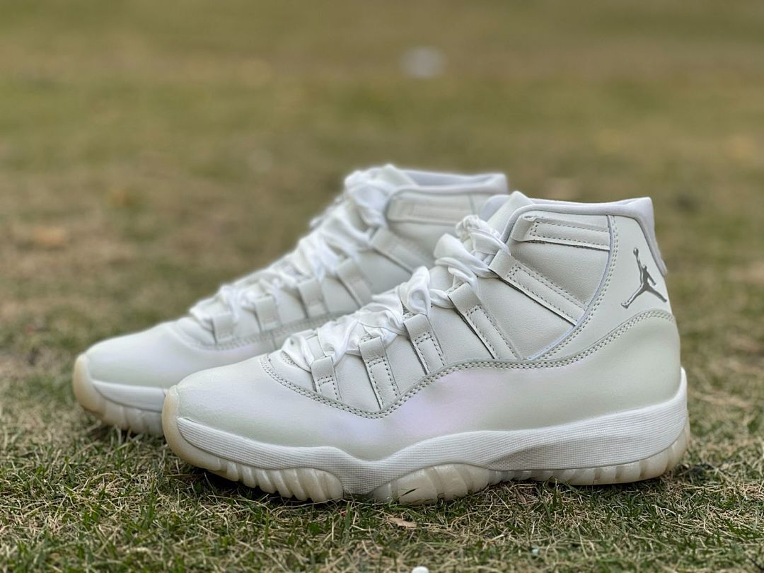 Air Jordan 11 Retro White Iridescent Metallic Silver Vast Grey GS Sneakers 378038-100