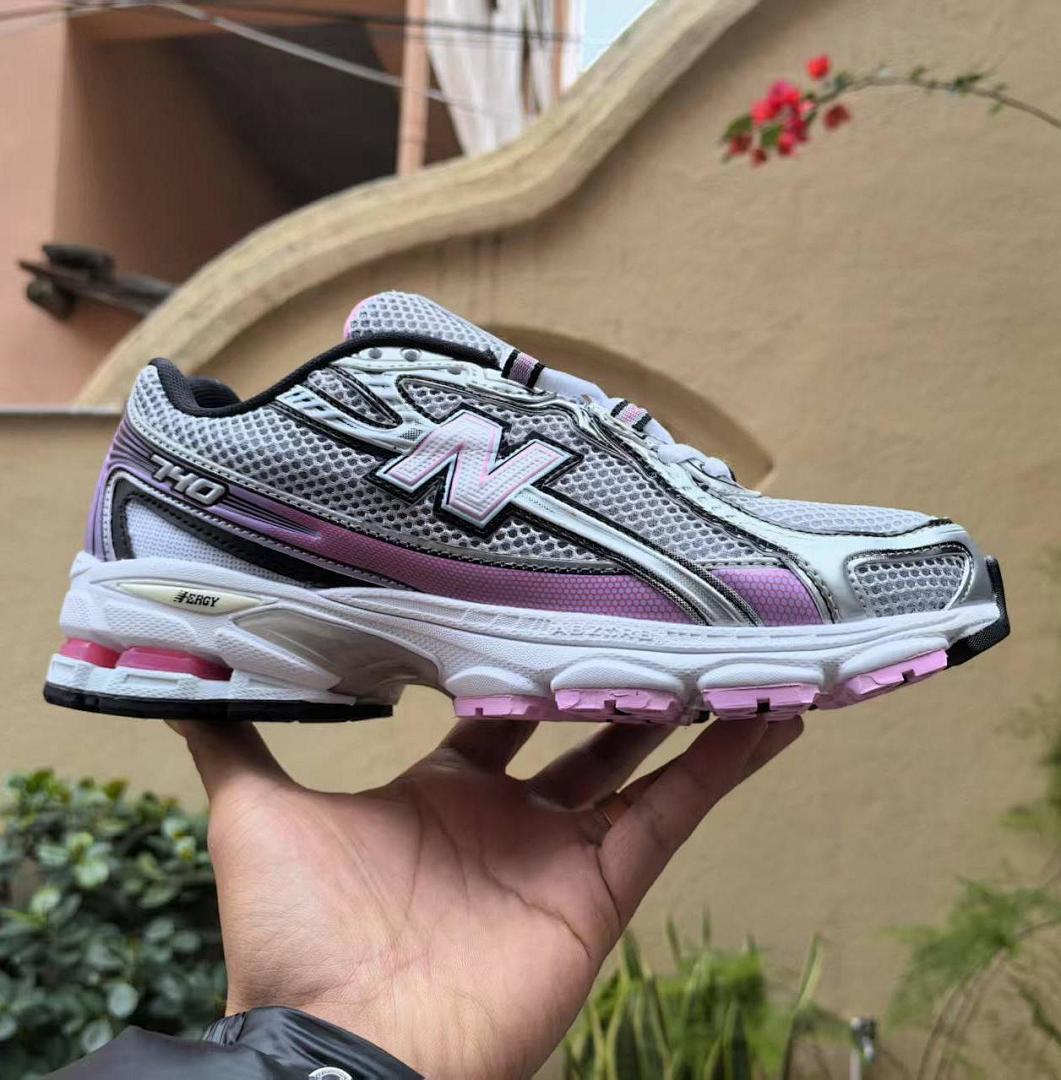 New Balance 740 Women's Retro Running Shoes Sneakers White Silver Pink