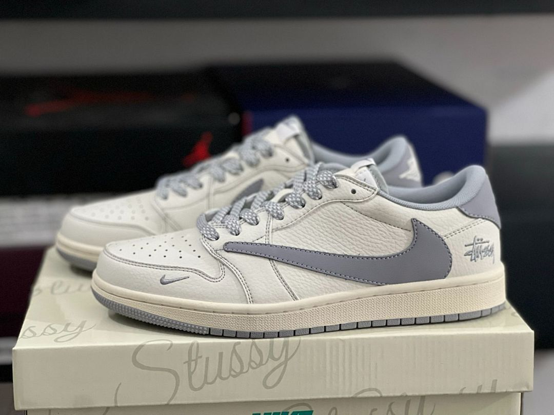 Stüssy Nike Air Force 1 Low Cream Grey