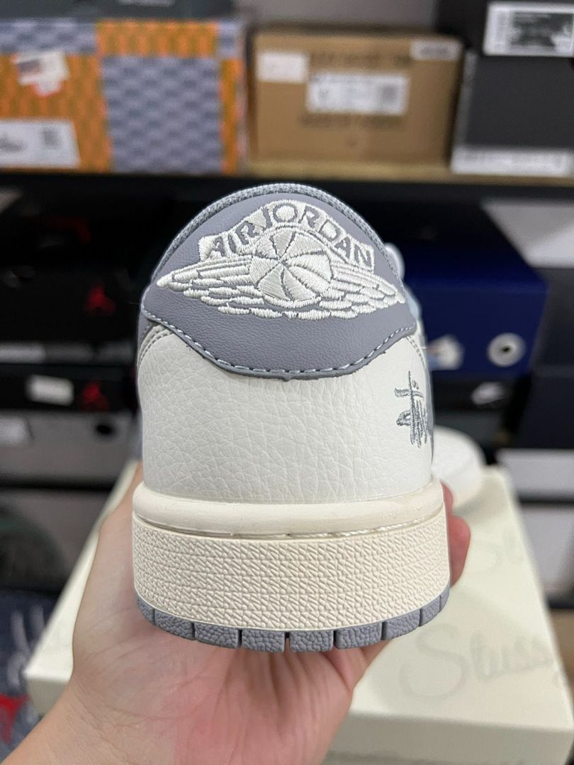 Stüssy Nike Air Force 1 Low Cream Grey