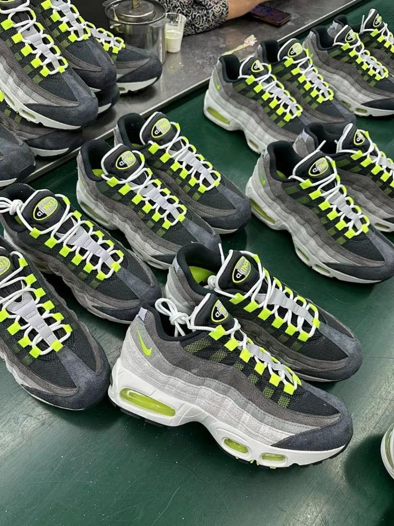 Nike Air Max 95 OG Neon Volt Grey Black Men's Lifestyle Sneakers CT1689-001