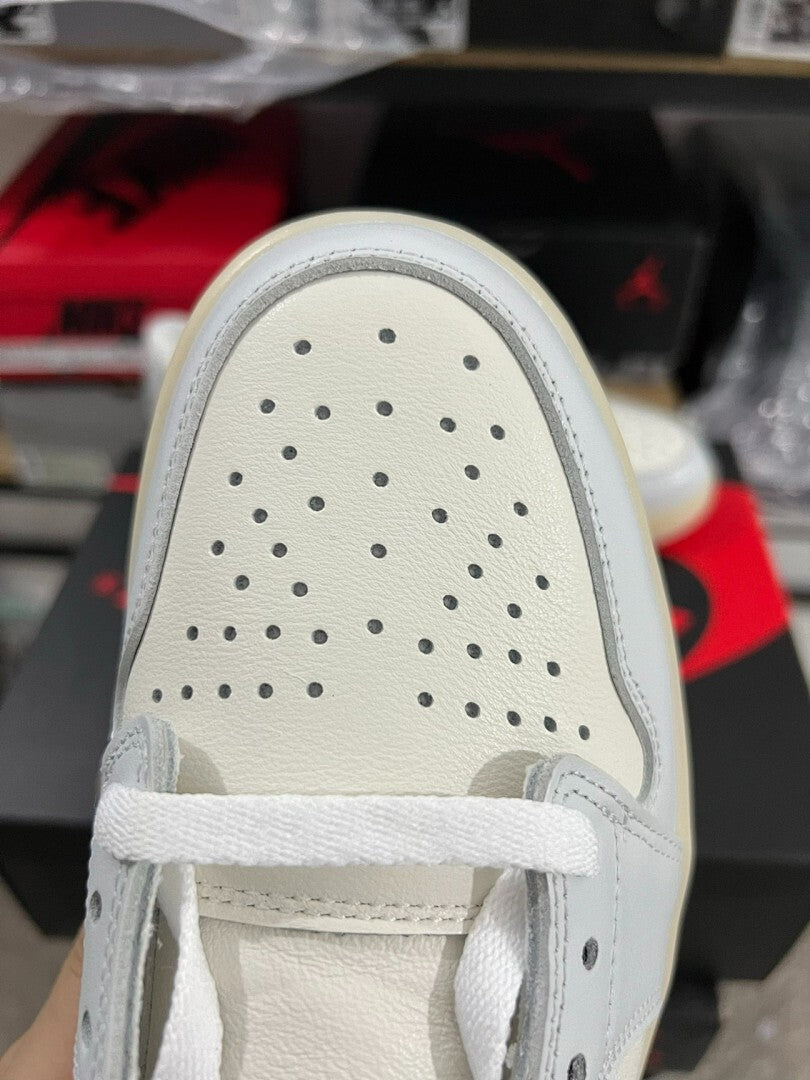 Air Jordan 1 Low SE "Floral Embroidery" White Light Smoke Grey Sail FN8918-100 Women's Sneakers