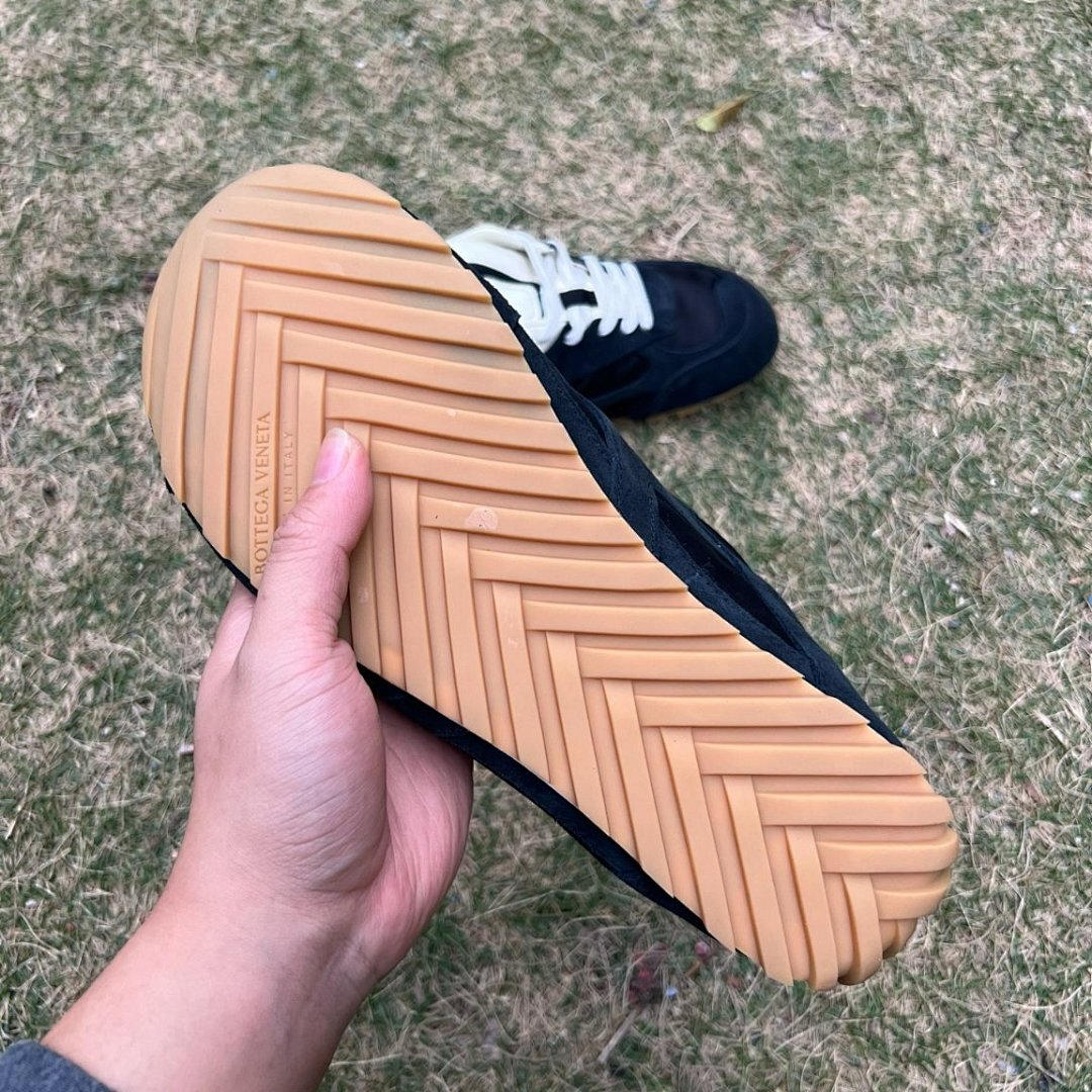 Men's Black Retro Runner Sneakers - Suede Nylon Upper & Gum Sole