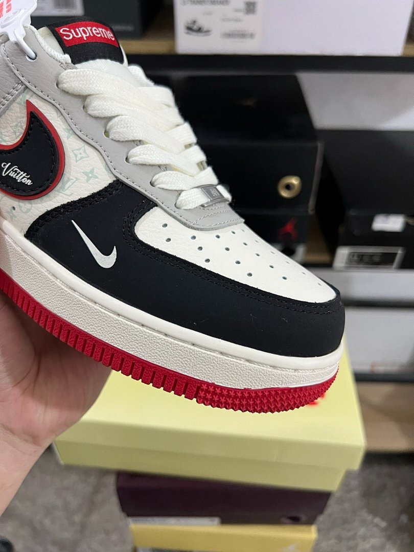 Nike Air Force 1 Low Louis Vuitton Supreme White Black Red Grey Sneakers