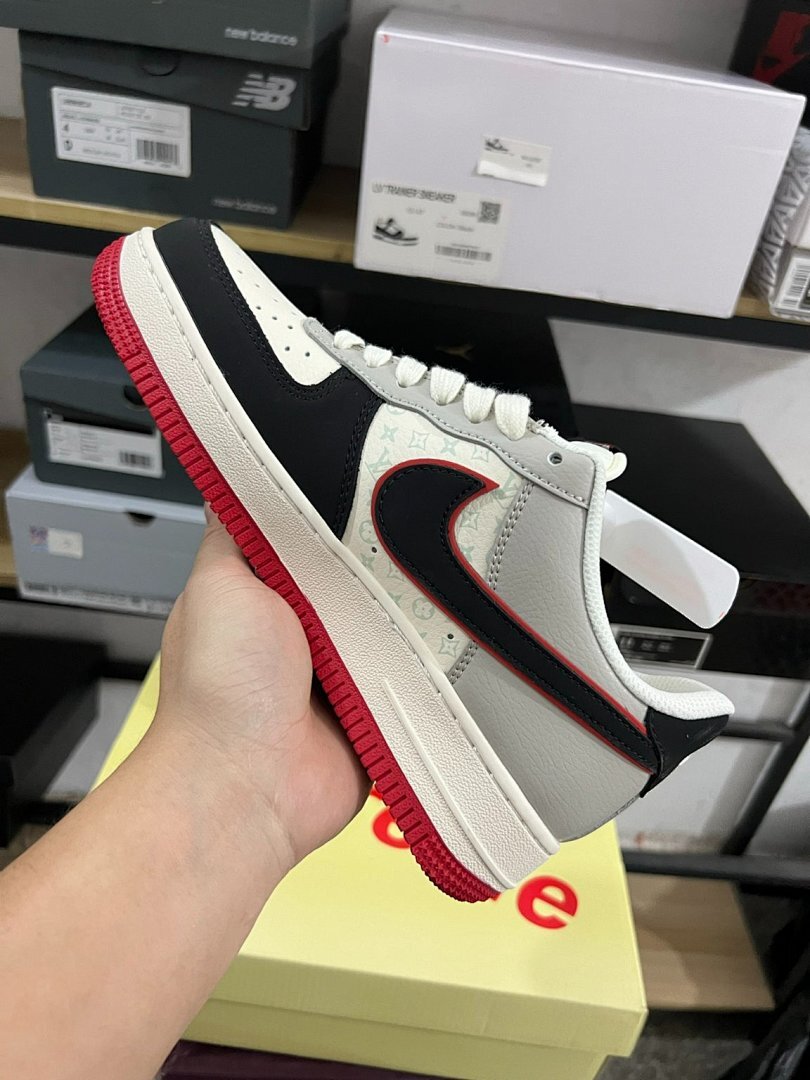 Nike Air Force 1 Low Louis Vuitton Supreme White Black Red Grey Sneakers