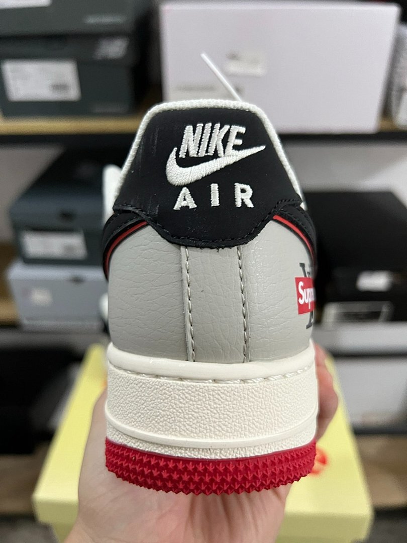 Nike Air Force 1 Low Louis Vuitton Supreme White Black Red Grey Sneakers
