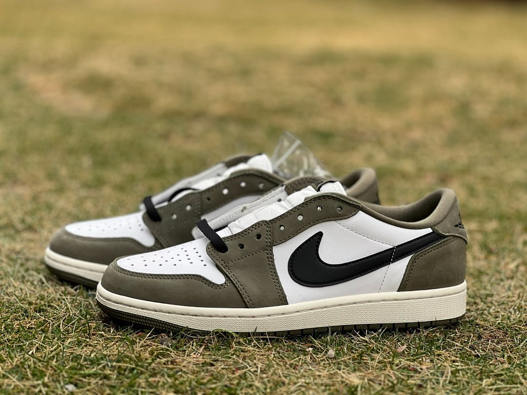 Travis Scott x Air Jordan 1 Retro Low OG 'Olive' Sneakers DZ4137-106 Nike Men's Women's Lifestyle Shoes White Olive Green Black