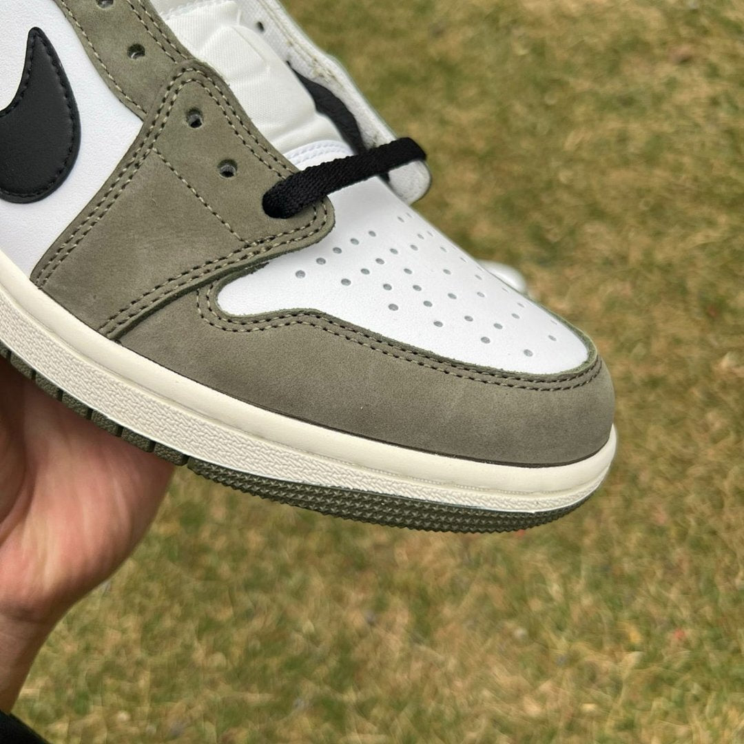 Travis Scott x Air Jordan 1 Retro Low OG 'Olive' Sneakers DZ4137-106 Nike Men's Women's Lifestyle Shoes White Olive Green Black