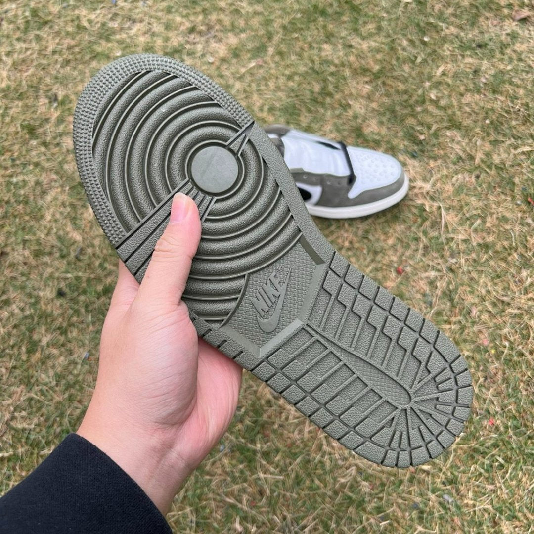 Travis Scott x Air Jordan 1 Retro Low OG 'Olive' Sneakers DZ4137-106 Nike Men's Women's Lifestyle Shoes White Olive Green Black