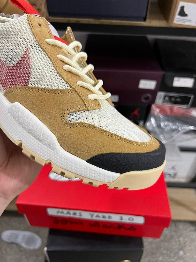 Nike Mars Yard 3.0 Trail Outdoor Lifestyle Sneakers Khaki Cream Red Black Men's