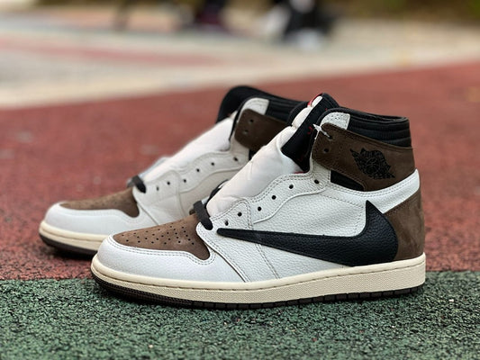 Nike Air Jordan 1 Retro High OG SP Travis Scott Dark Mocha Sneakers CD4487-100