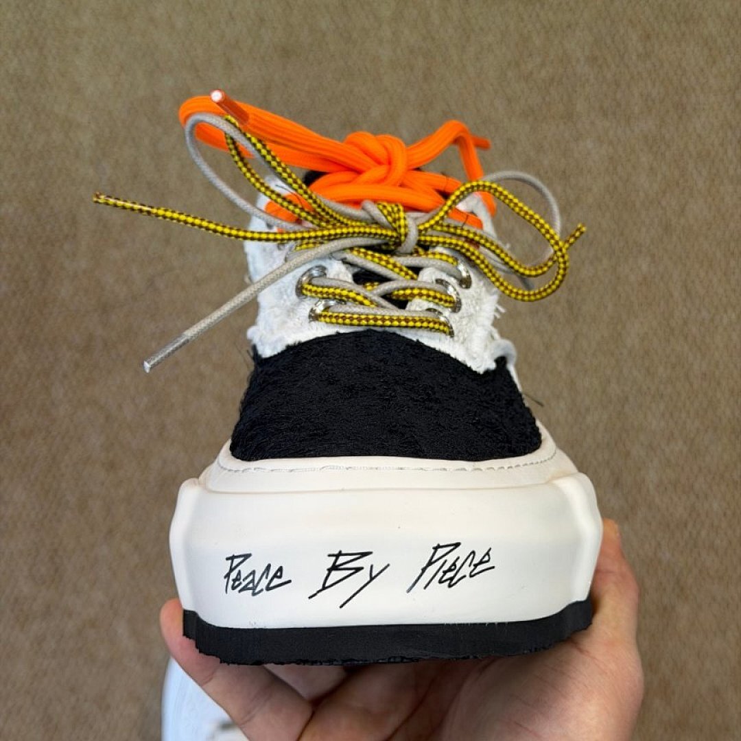 JIERRE Men's Chunky Platform Textured Low-Top Sneakers Black White Orange Laces