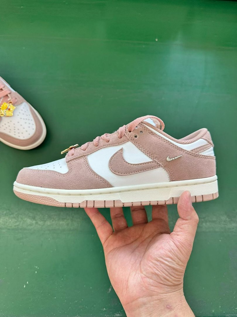 Nike Dunk Low SE Pink Oxford White Sail Gold Charm Women's Sneakers FD0793-600