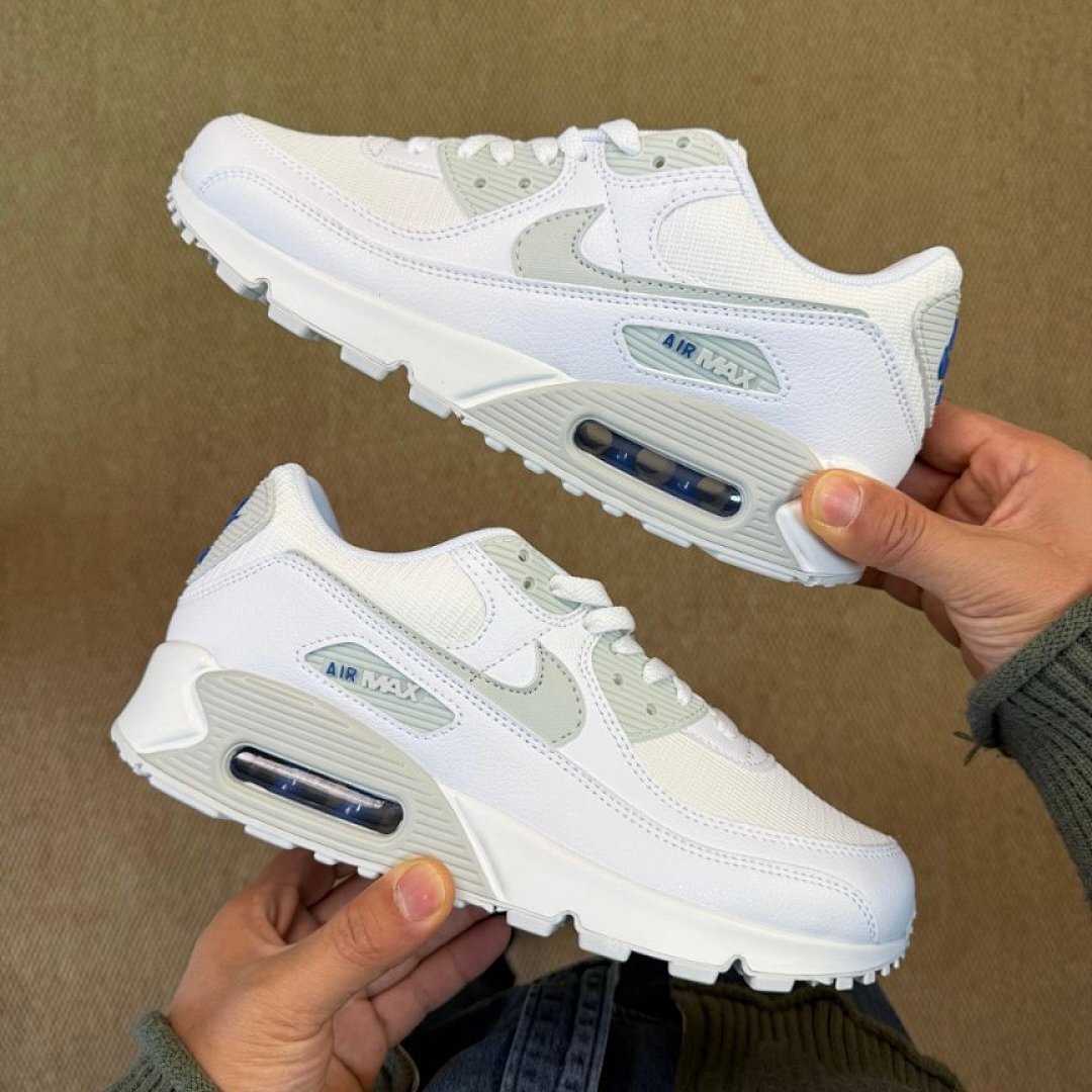 Nike Air Max 90 White Light Grey Blue Casual Sneakers Men Women Running Shoes Classic Retro Trainers Lifestyle Sport Footwear Comfortable Durable
Nike Air Max 90 White Particle Grey Blue