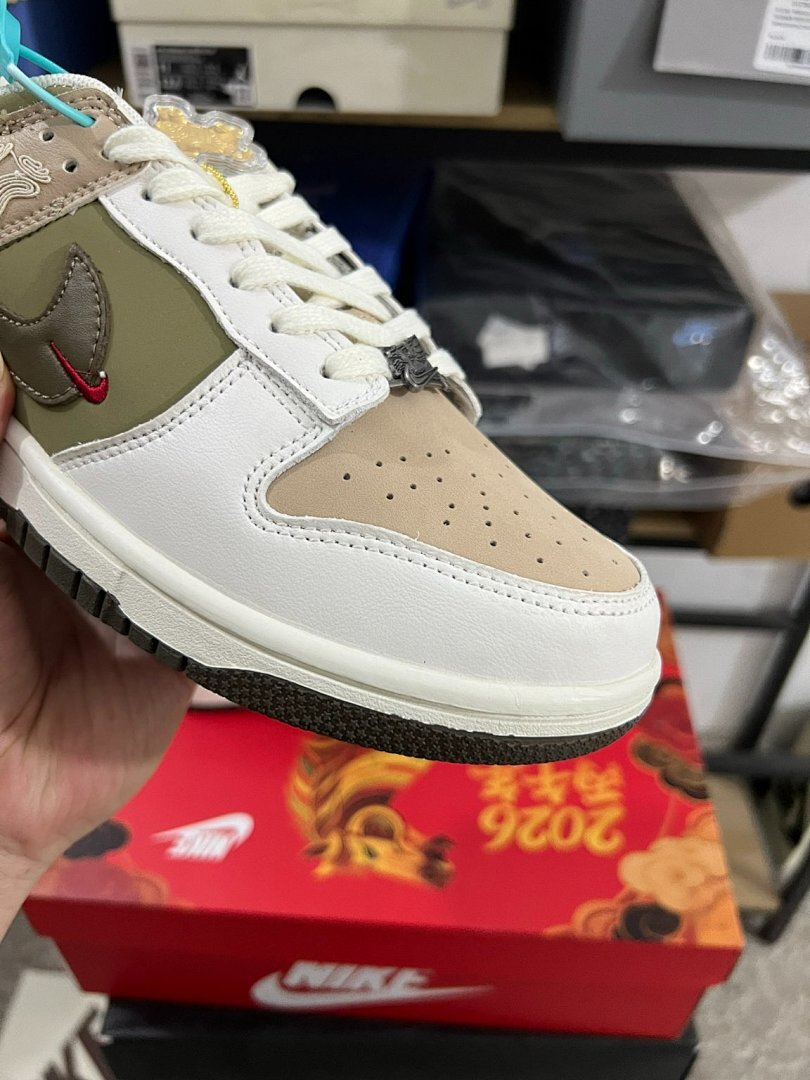 Nike Dunk Low 'Jade Dragon' FQ8149-381 Men's Emerald Rise Olive Green Sail Embroidered Sneakers