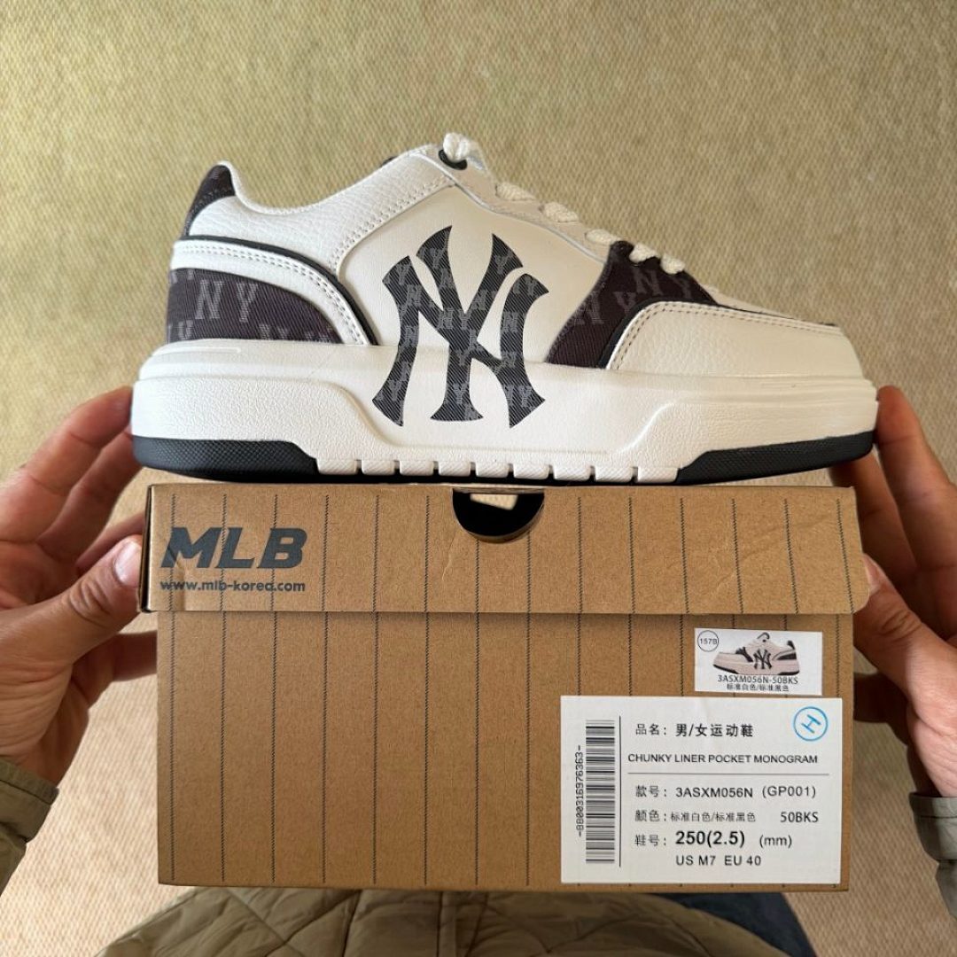 MLB New York Yankees Playball Origin Monogram Chunky Low Sneakers White Dark Brown 3ASXCAA2N-50BGS