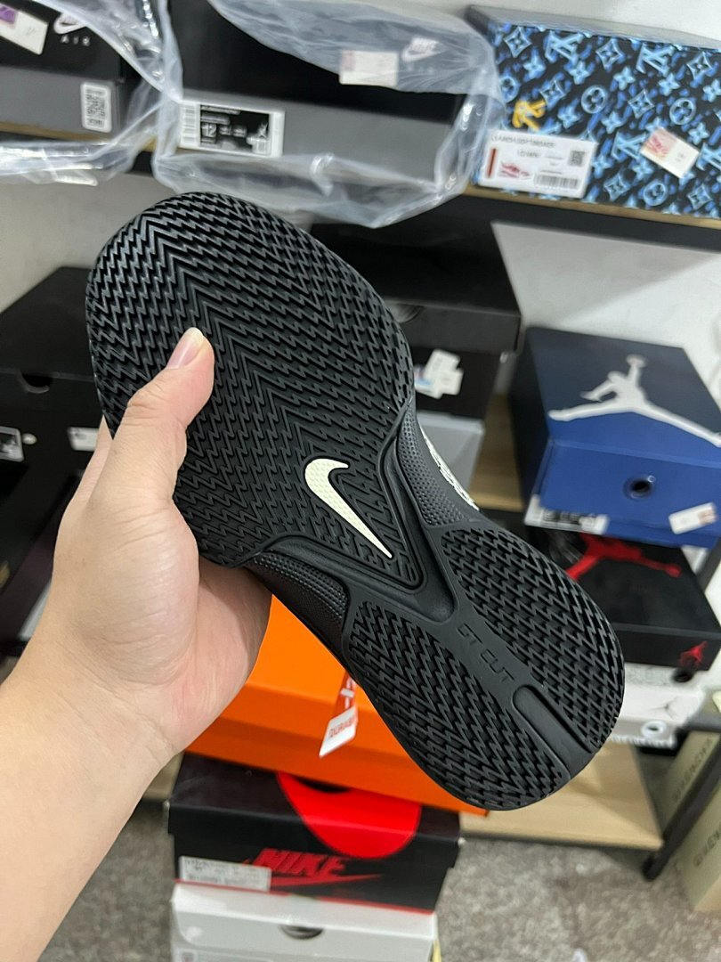 Nike LeBron Witness 7 Basketball Shoes Black White Cream DM1123-001 Men's Low Top Performance Sneakers