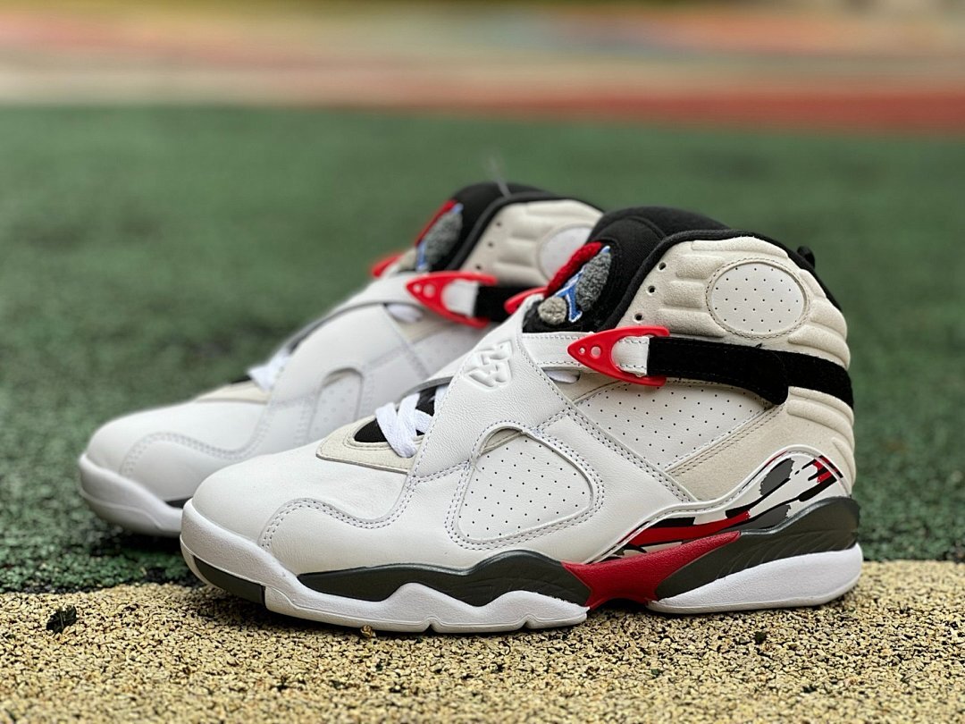 Air Jordan 8 Retro "Bugs Bunny" White True Red Black Men's Sneakers 305381-103