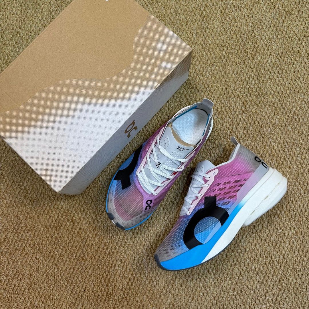 On Cloudboom Echo 3 Men's Women's Carbon Plate Running Shoes Pink Blue Gradient Lightweight Performance Race Day Sneaker