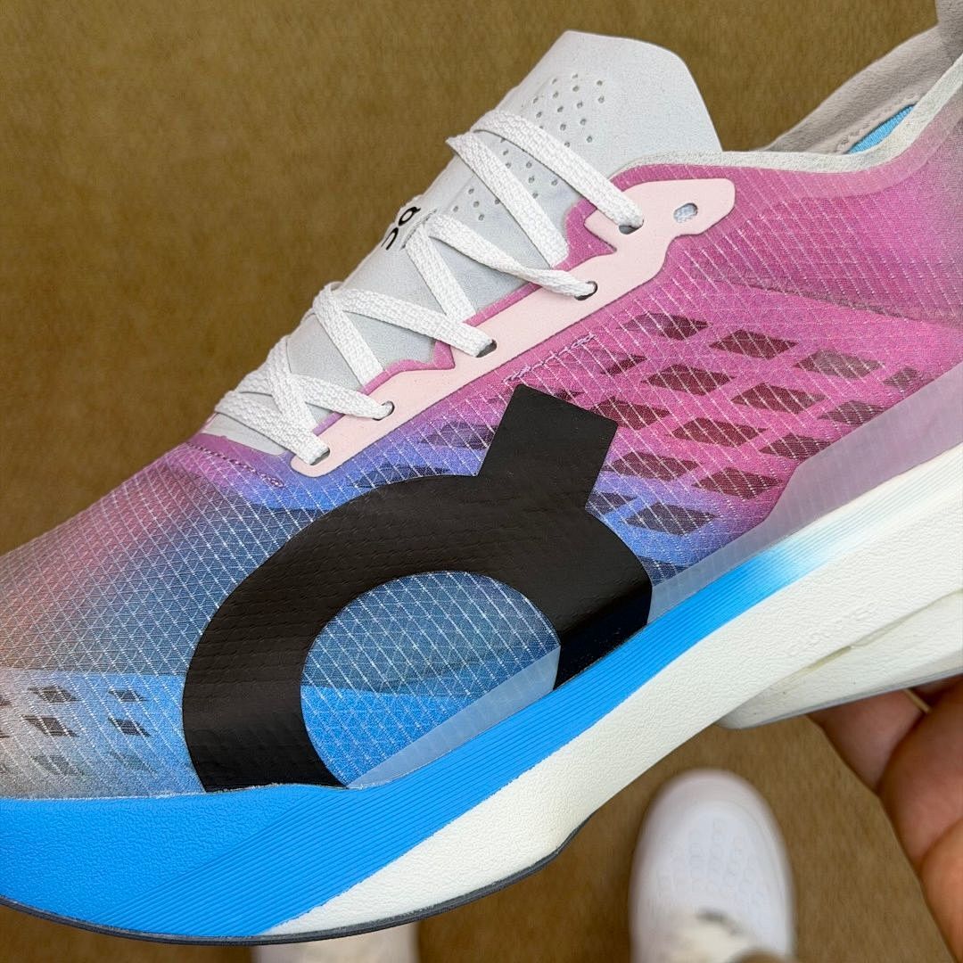 On Cloudboom Echo 3 Men's Women's Carbon Plate Running Shoes Pink Blue Gradient Lightweight Performance Race Day Sneaker