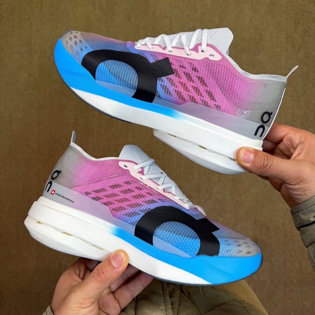 On Cloudboom Echo 3 Men's Women's Carbon Plate Running Shoes Pink Blue Gradient Lightweight Performance Race Day Sneaker
