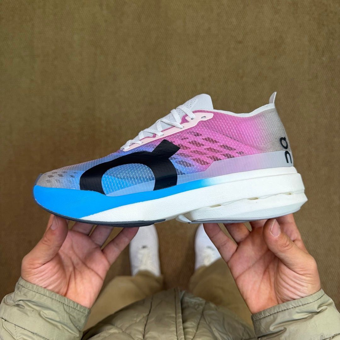 On Cloudboom Echo 3 Men's Women's Carbon Plate Running Shoes Pink Blue Gradient Lightweight Performance Race Day Sneaker