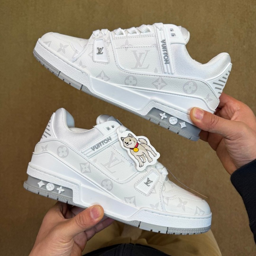 Louis Vuitton LV Trainer Sneaker White Monogram Gradient Men's Luxury Shoes 1A9G51