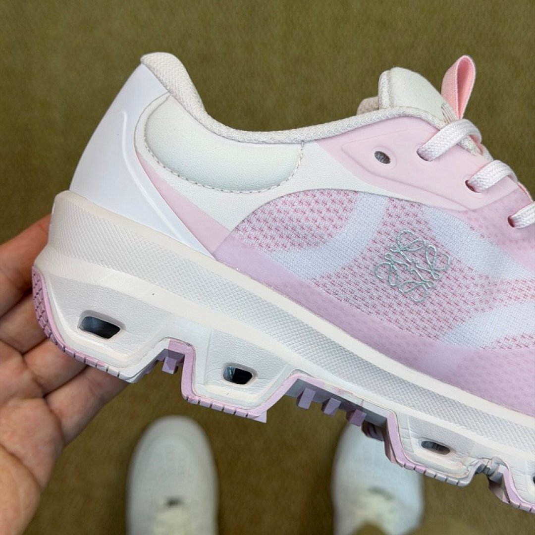 On Running Cloudmonster Women's Max Cushion Running Shoes Pink