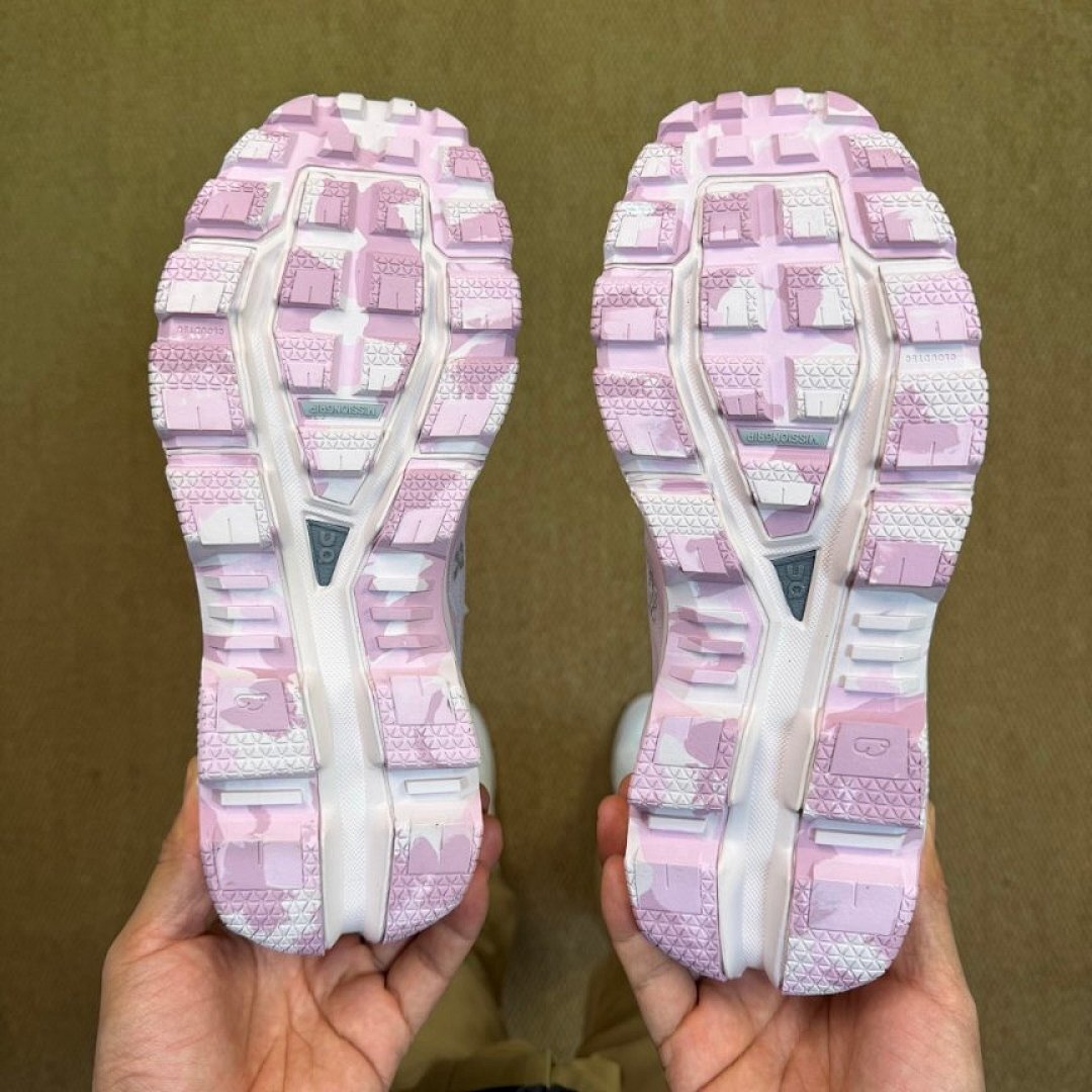 On Running Cloudmonster Women's Max Cushion Running Shoes Pink