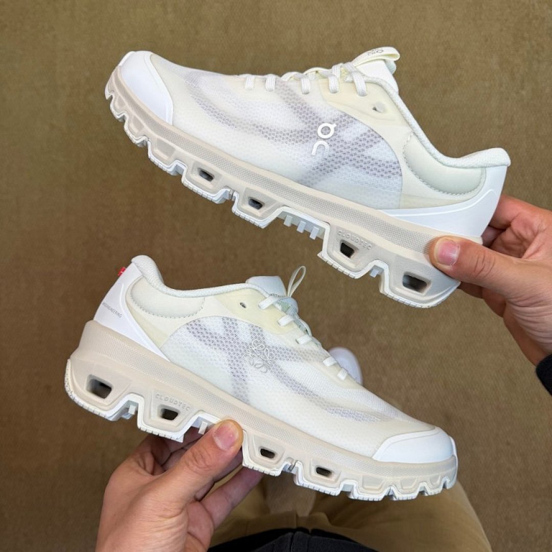 On Running Cloudwander Undyed-White Men's Trail Hiking Shoes Sneakers Outdoor Walking Footwear Code 63.98777