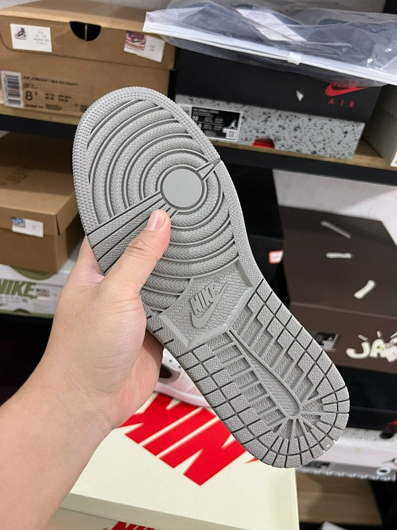 Nike Air Jordan 1 Low OG Travis Scott Cactus Jack "Wolf Grey" DD9336-001 Men's Women's Sneakers