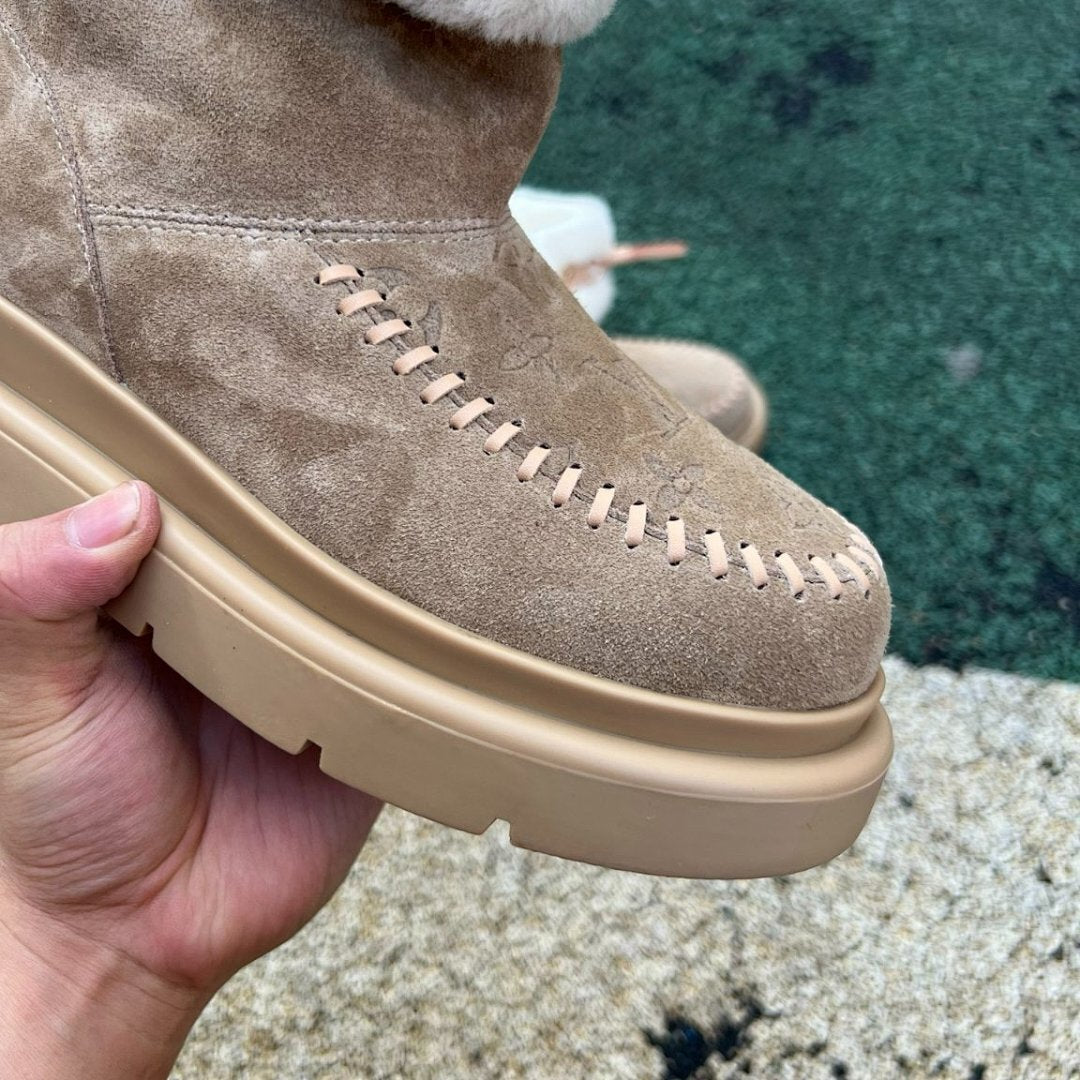 Louis Vuitton Pillow Comfort Boot Beige Monogram Suede Shearling Ankle Boots 1A9R2D Women's Luxury Winter Platform