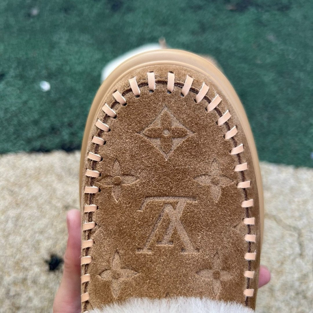 Louis Vuitton Dreamy Flat Mule Women's Camel Suede Monogram Shearling Fur Lined Slip-On Shoes 1A9LRV