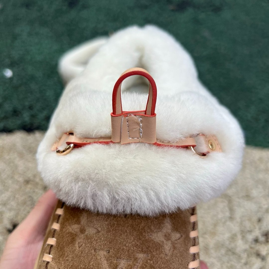 Louis Vuitton Dreamy Flat Mule Women's Camel Suede Monogram Shearling Fur Lined Slip-On Shoes 1A9LRV