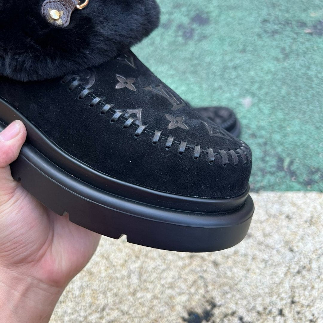 Louis Vuitton Polar Flat Ankle Boot 1A9RZ7 Black Suede Monogram Shearling Fur Lined Platform Boots