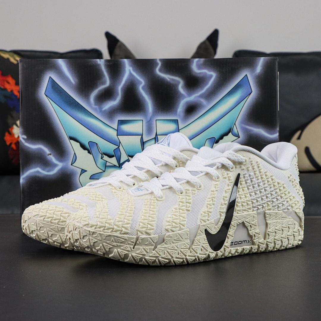 Nike Kyrie 4 ZoomX White Black Men's Basketball Sneakers